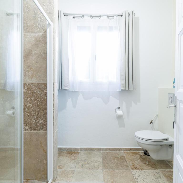 VILLA MARIE -Pool - Garden-Close To Beach -Parking - Villa avec Piscine Privée - 63