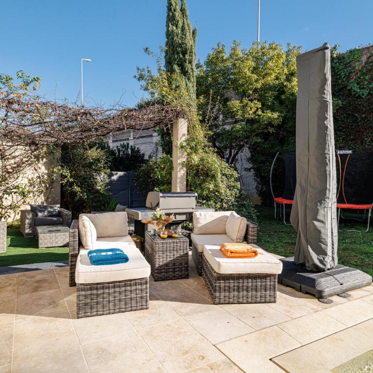 VILLA MARIE -Pool - Garden-Close To Beach -Parking - Villa avec Piscine Privée - 75