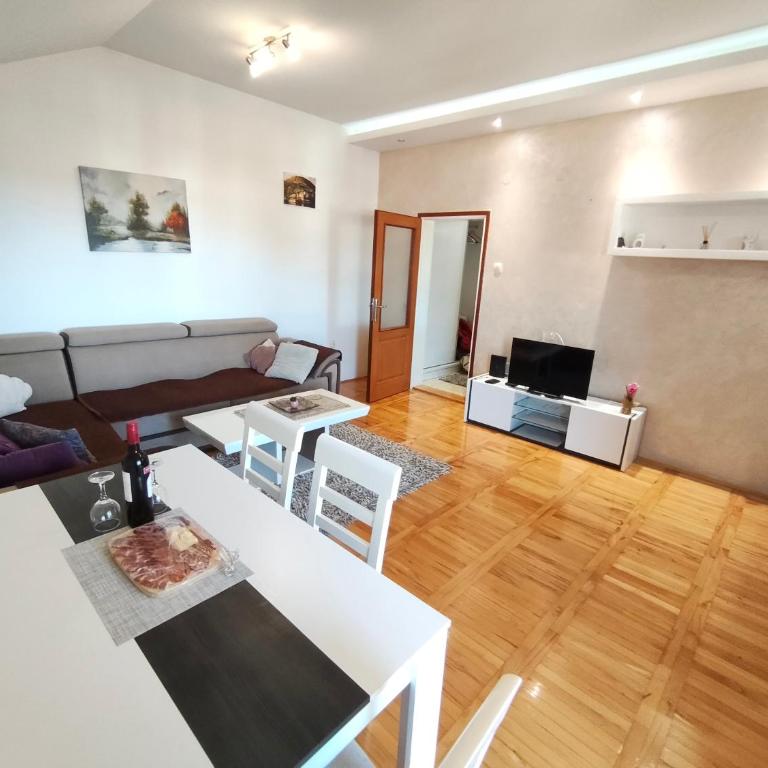 Apartman NN Trebinje - Apartman sa 2 Spavaće Sobe - 6