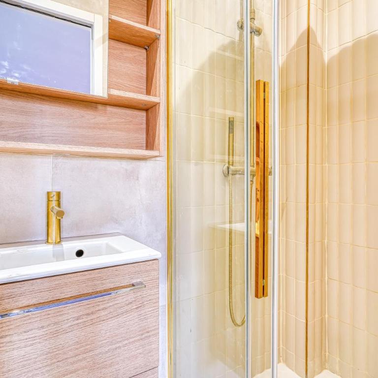 Bright apartment 2 bedrooms & air conditioning Paris 17 - Appartement 2 Chambres - 14