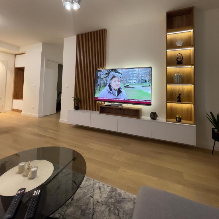 Beograd na vodi - One-Bedroom Apartment - 3