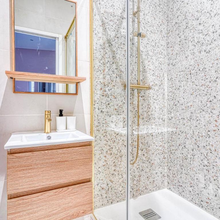 Comfortable 3 rooms with air conditioning - Appartement 2 Chambres - 14