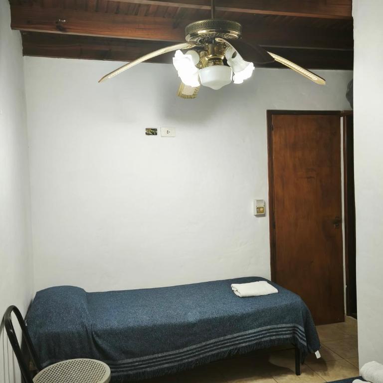Hostería Michel - Triple Room with Private Bathroom - 2