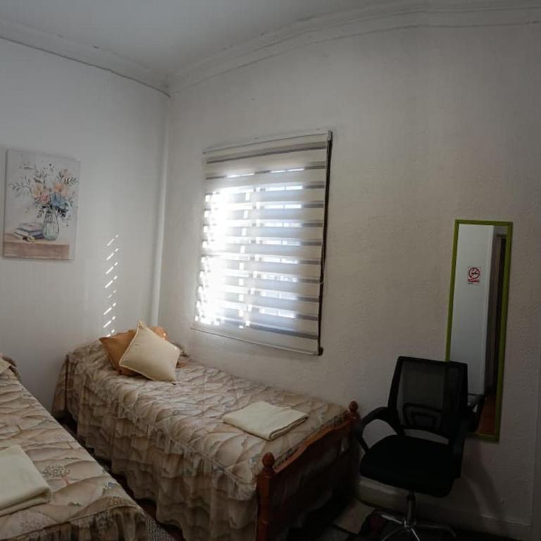 Hostal Cotroneo - Twin Room - 2