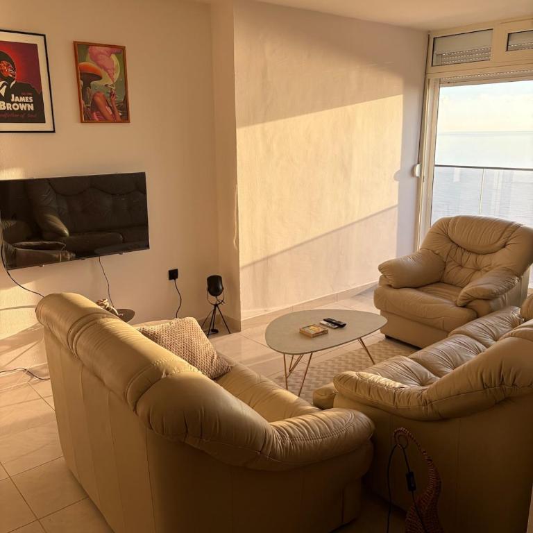 50 Shades of Blue - Two-Bedroom Apartment - 7