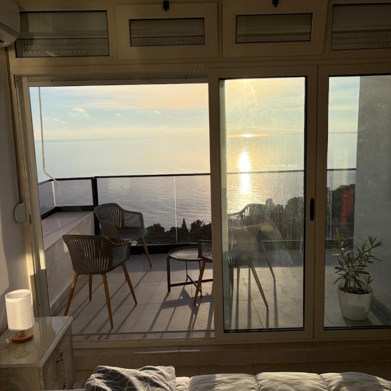 50 Shades of Blue - Two-Bedroom Apartment - 15
