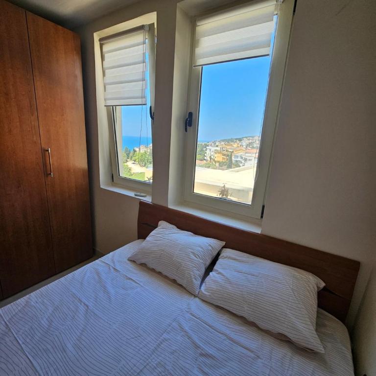 50 Shades of Blue - Two-Bedroom Apartment - 17