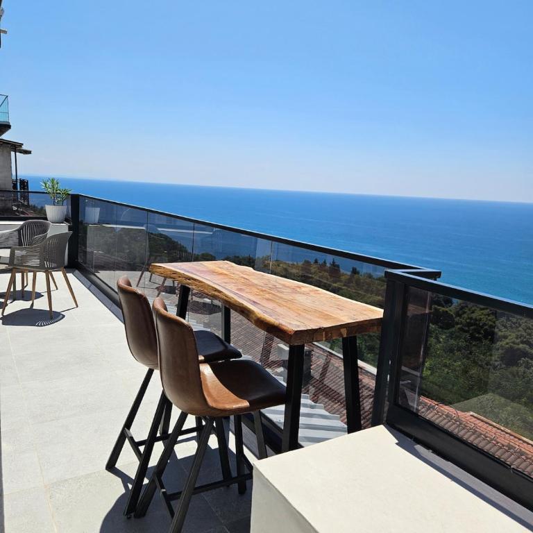50 Shades of Blue - Two-Bedroom Apartment - 31