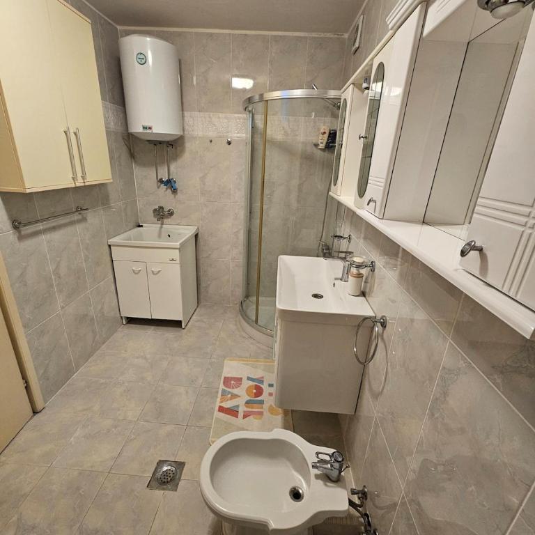 50 Shades of Blue - Two-Bedroom Apartment - 34