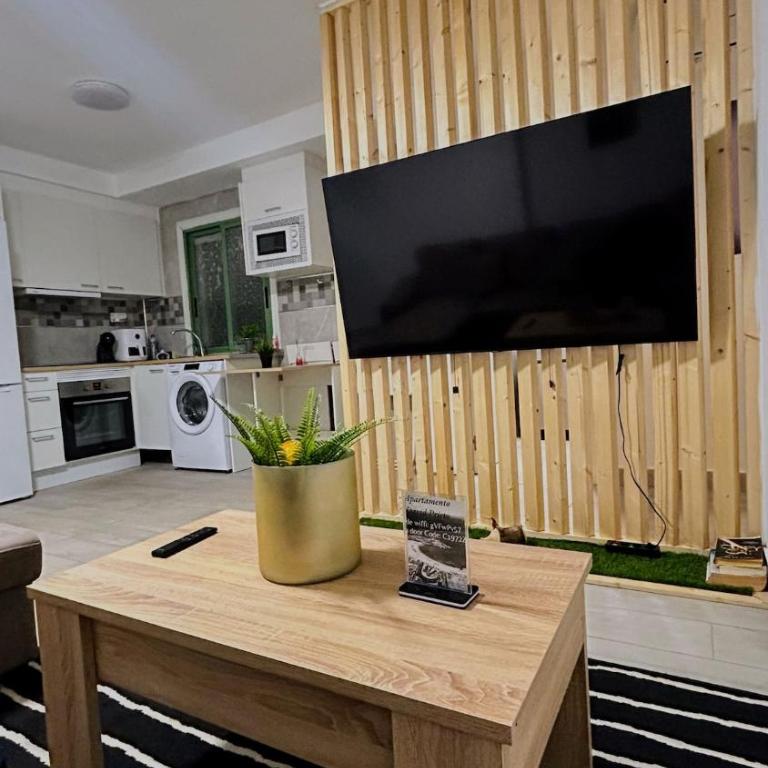 Blessed holidays in a new and equipped apartment, Wi-Fi - Two-Bedroom Apartment - 5
