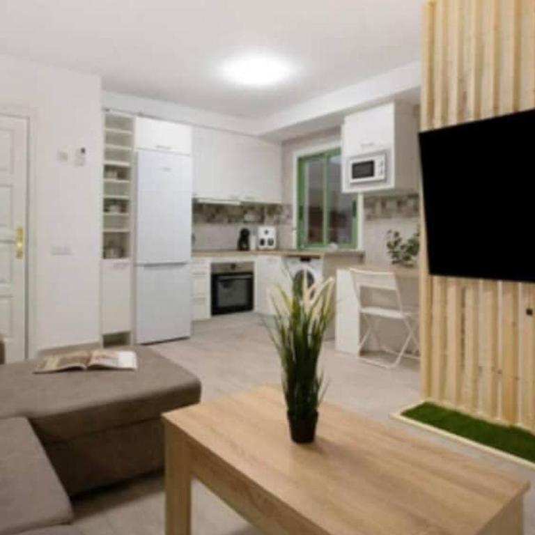 Blessed holidays in a new and equipped apartment, Wi-Fi - Two-Bedroom Apartment - 12