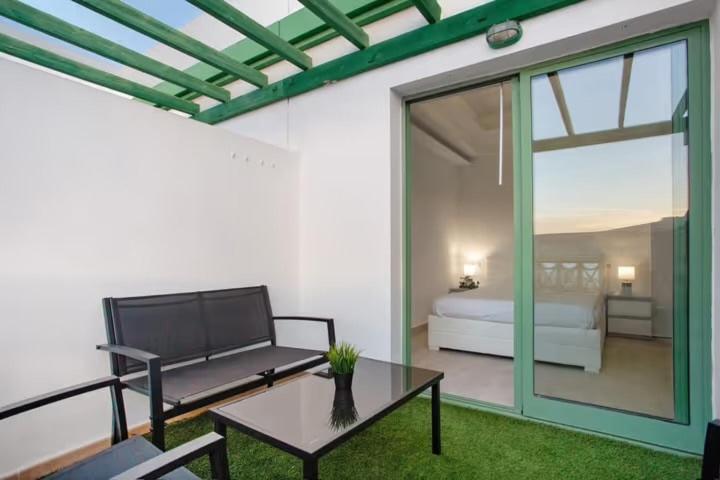 Blessed holidays in a new and equipped apartment, Wi-Fi - Two-Bedroom Apartment - 17