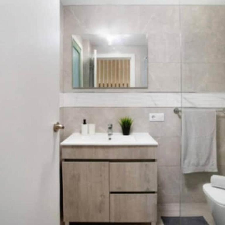 Blessed holidays in a new and equipped apartment, Wi-Fi - Two-Bedroom Apartment - 27