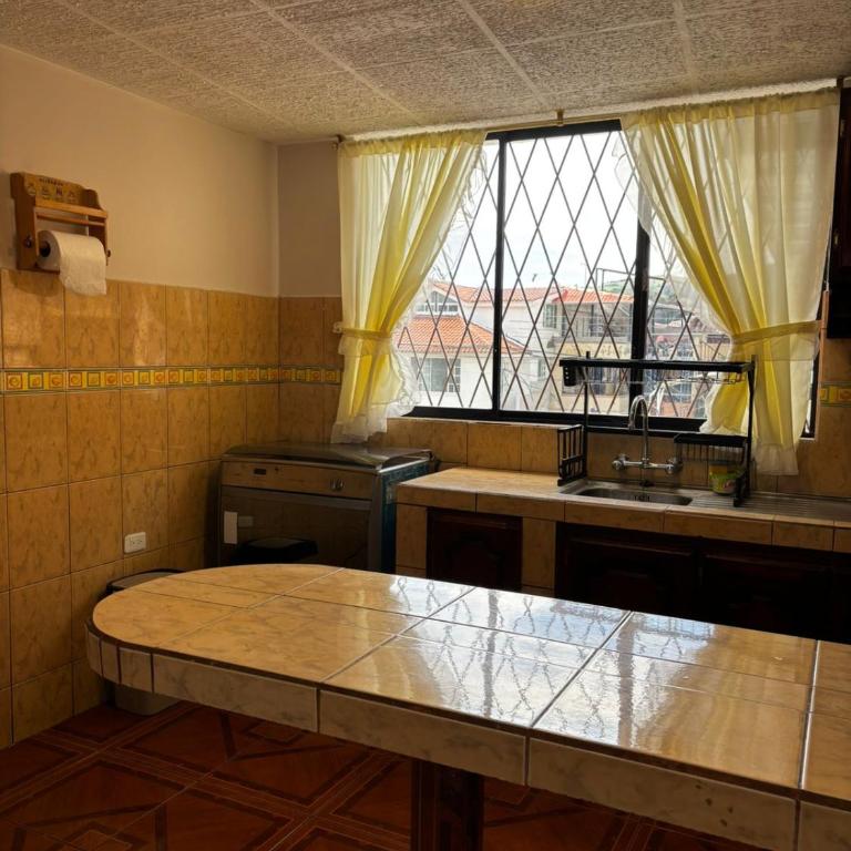 Depa Guajaló - Quicentro Sur con Terraza y Parking - Two-Bedroom Apartment - 5
