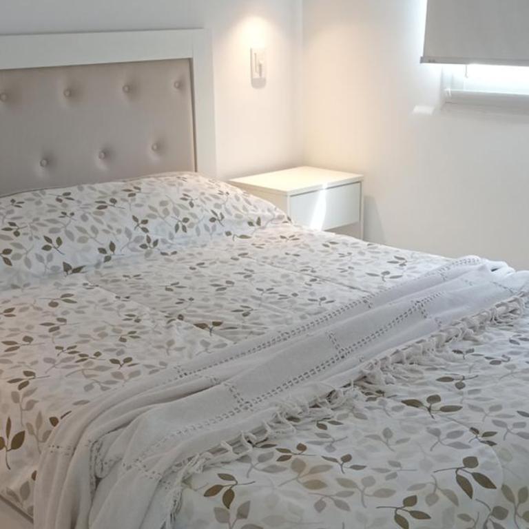 No se encuentra - One-Bedroom House - 9