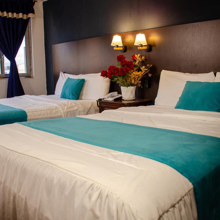 Hotel Royalty - Standard Double Room - 2