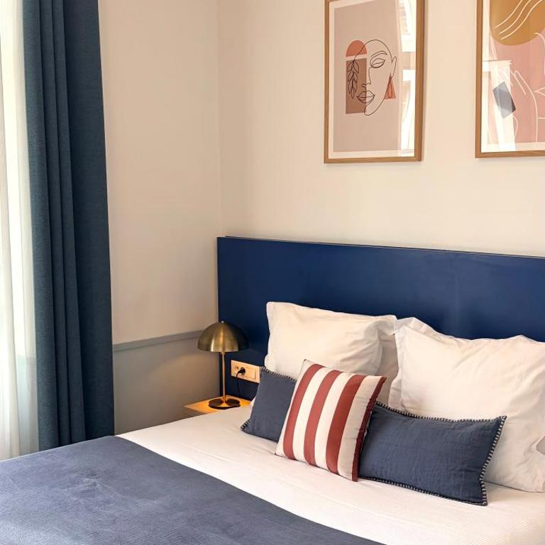 Hôtel De Londres - Chambre Double Privilège - Côté Jardin et Côté Mer - 3