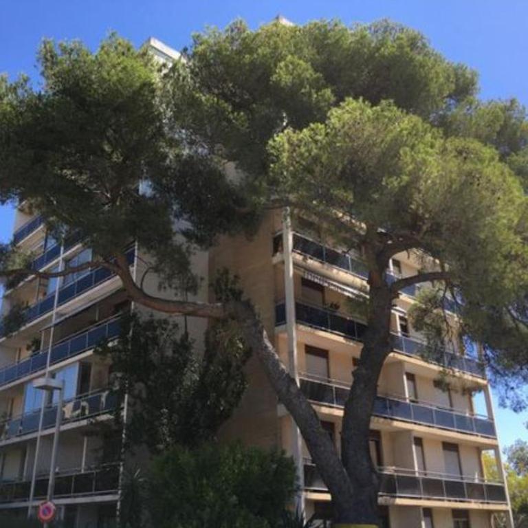 Vue panoramique dernier étage sans vis à vis - Apartment mit 1 Schlafzimmer - 2