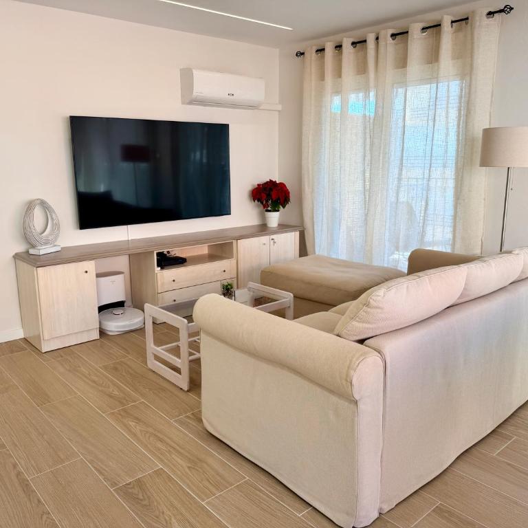 Apartamento con terraza y parking en primera línea - Apartamento de 3 dormitorios - 19