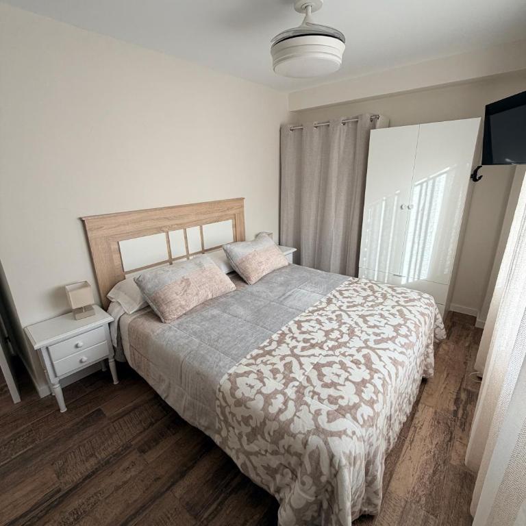 Apartamento con terraza y parking en primera línea - Apartamento de 3 dormitorios - 4