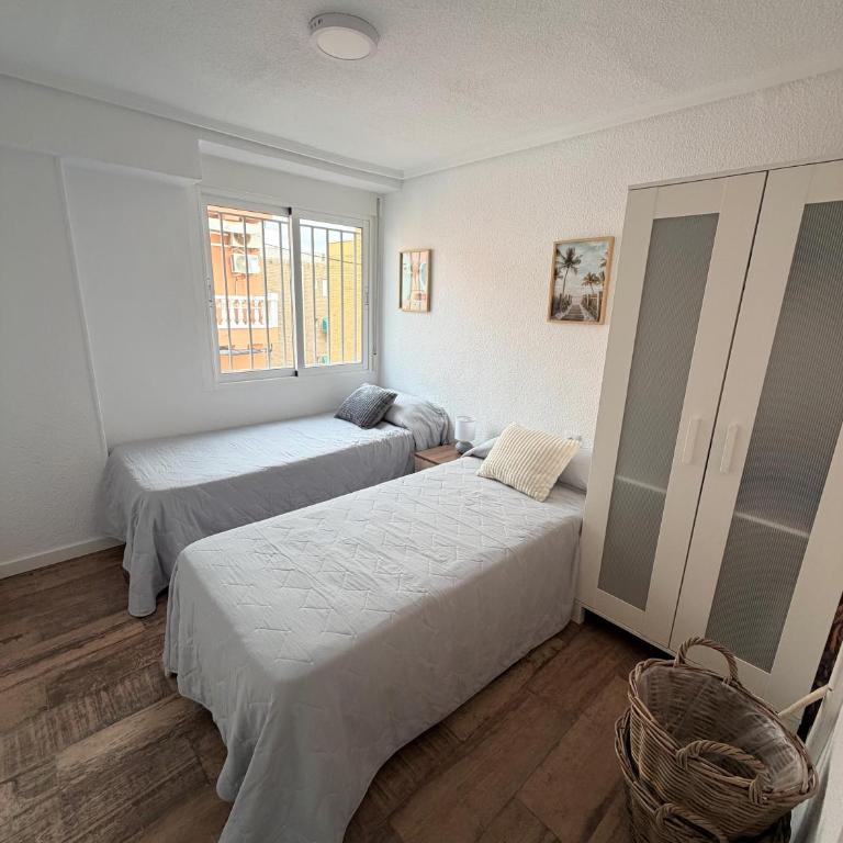 Apartamento con terraza y parking en primera línea - Apartamento de 3 dormitorios - 22