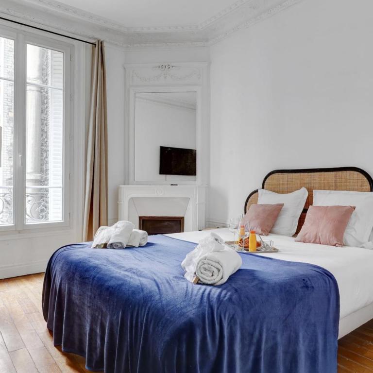 TBS 318 - Superb apartment with Eiffel Tower view - Appartement 2 Chambres - 11