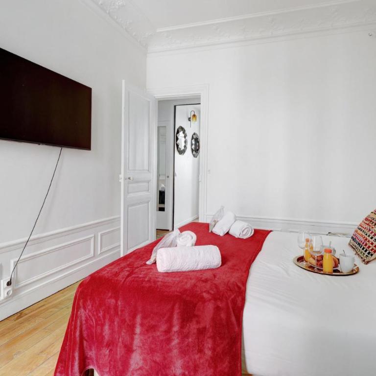 TBS 318 - Superb apartment with Eiffel Tower view - Appartement 2 Chambres - 18