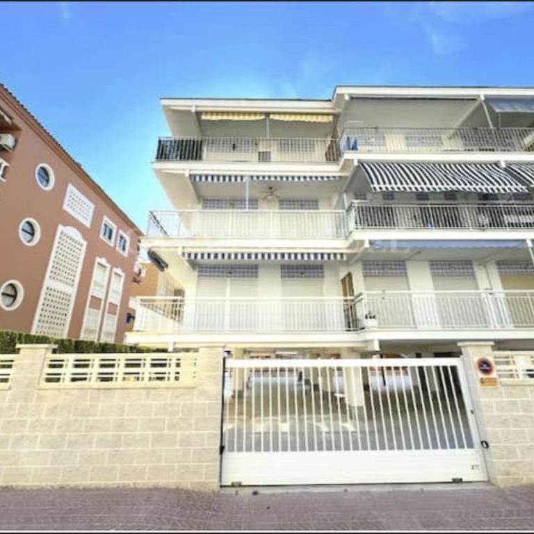 Apartamento con terraza y parking en primera línea - Apartamento de 3 dormitorios - 27
