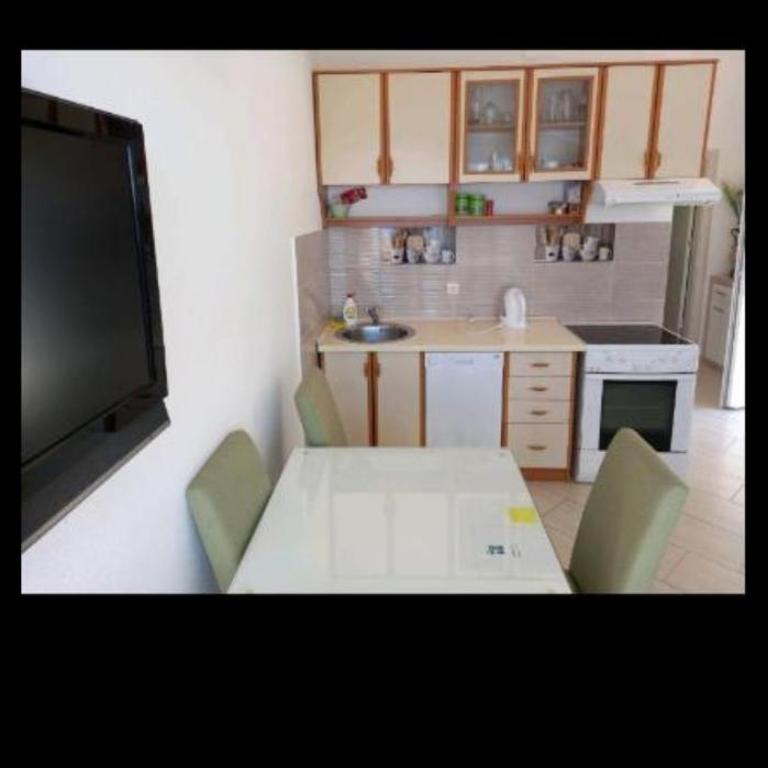 Apartman Milovic - Apartment with Sea View - 5