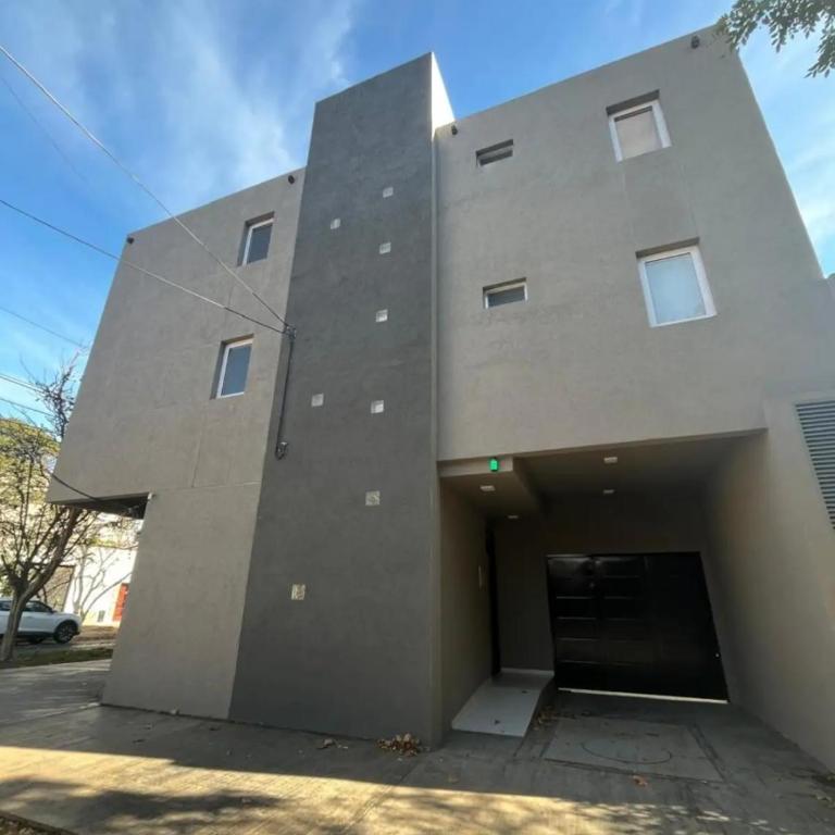 Hermoso departamento monoambiente en Banfield - Studio Apartment with Balcony - 2