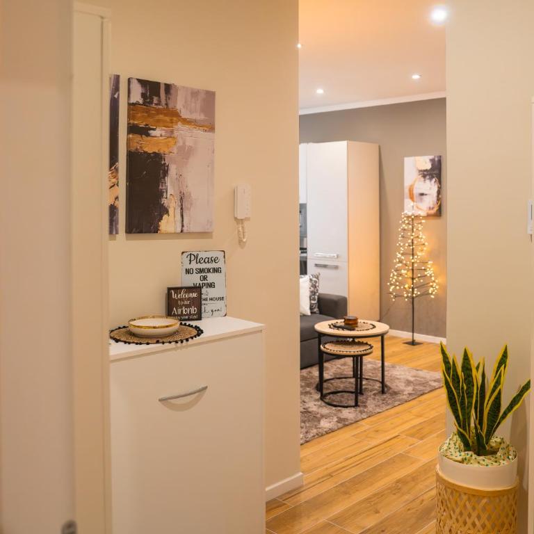 Casa Yuliya 11 - Double Room with Private Bathroom - 10