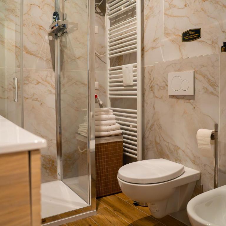 Casa Yuliya 11 - Double Room with Private Bathroom - 19
