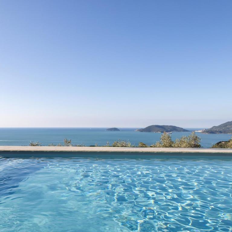 "Ulivi House" inside Le Agavi Private Park, shared Pool, Tennis, 2 AC BDR, 2BTH, parking next home and private garage in Lerici! Cooking Lesson and Wine Tasting - Casa con 2 Camere da Letto - 41