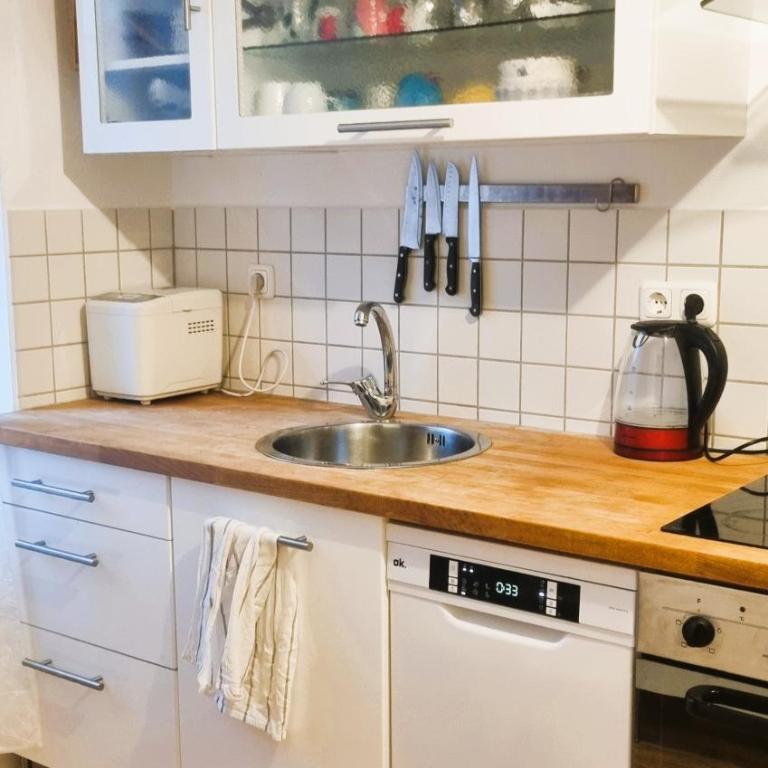 Schöner wohlfühlen in Augsburg 2 zimmer apartment zentral bis zu 4 personen - Appartement 2 Pièces - 12