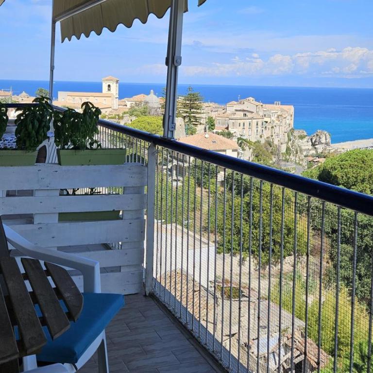 Vacanze Bellavista Tropea Apartment or Suites - Deluxe Double Room with Sea View - 24