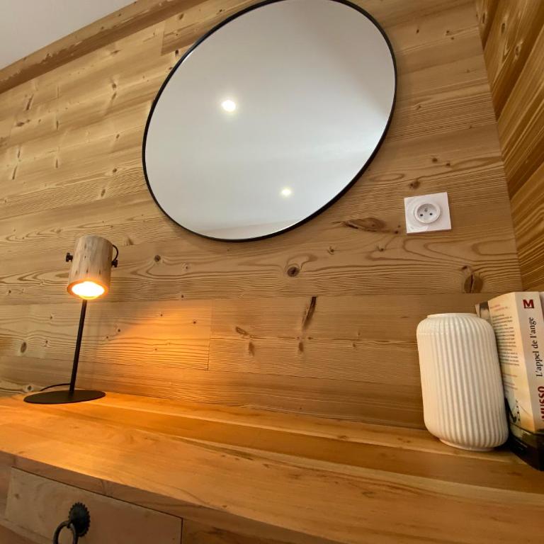 Alpe d Huez Houses - Les Castors - Magniifique nid pour 4 à 6 personnes - Appartement 2 Chambres Deluxe avec Balcon - 13
