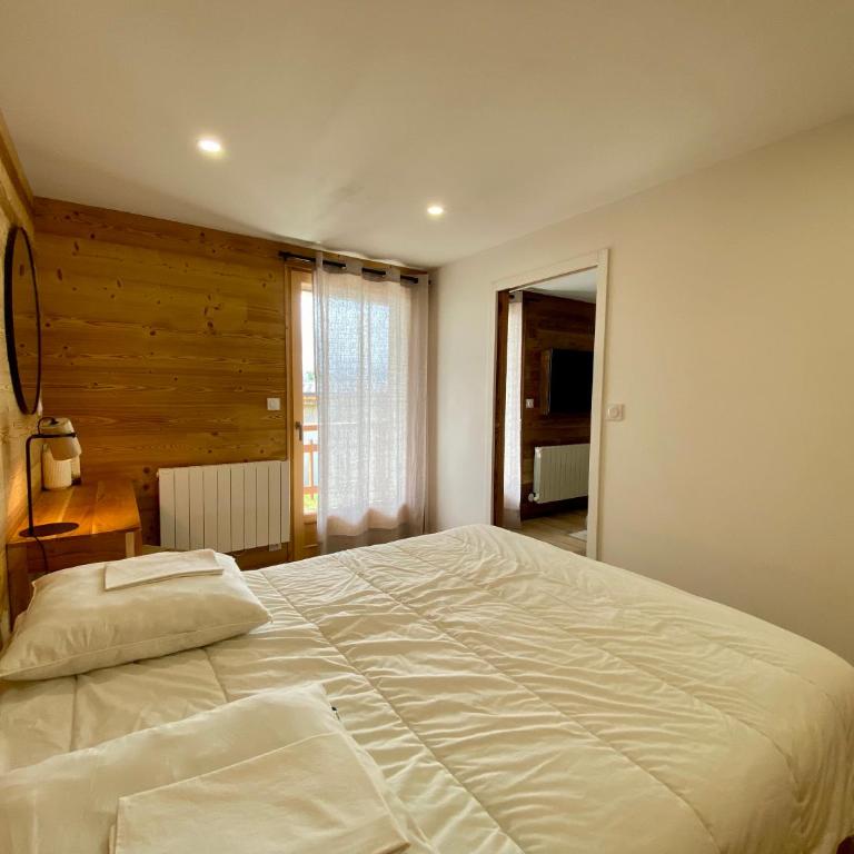 Alpe d Huez Houses - Les Castors - Magniifique nid pour 4 à 6 personnes - Appartement 2 Chambres Deluxe avec Balcon - 16