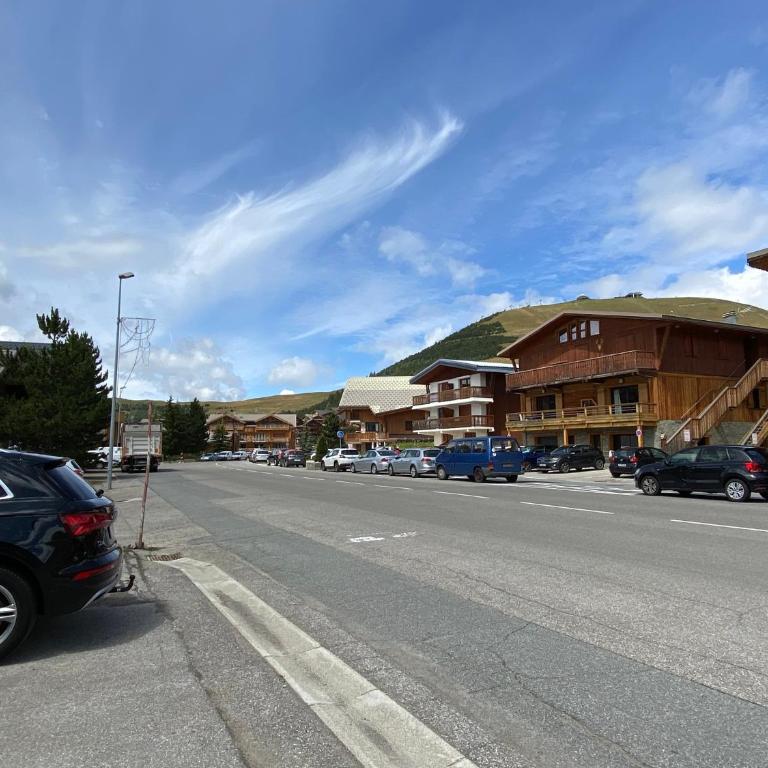 Alpe d Huez Houses - Les Castors - Magniifique nid pour 4 à 6 personnes - Appartement 2 Chambres Deluxe avec Balcon - 19