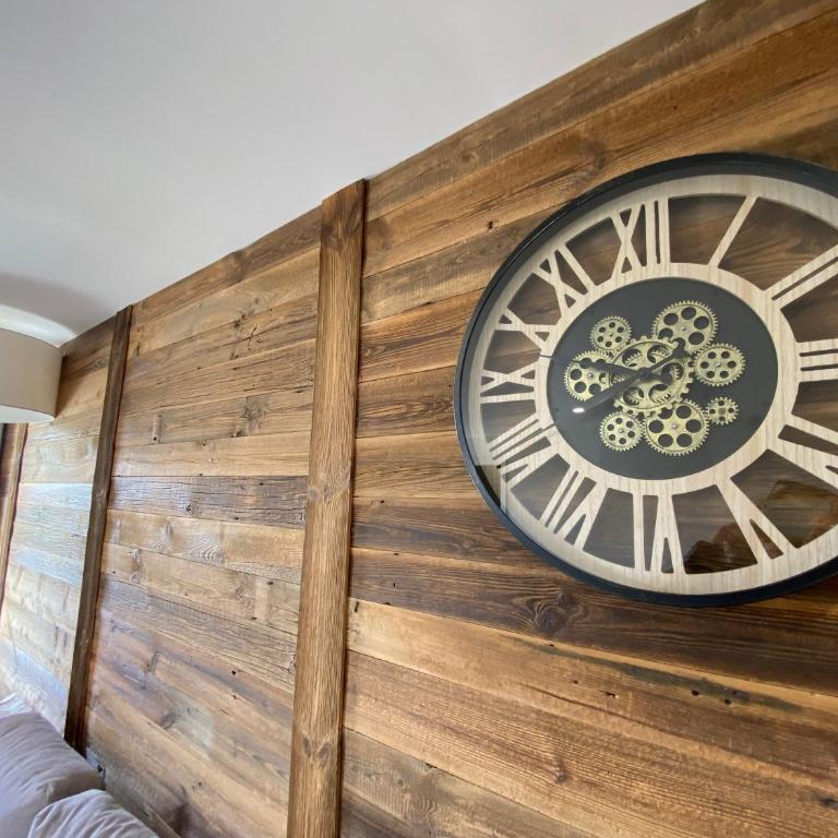 Alpe d Huez Houses - Les Castors - Magniifique nid pour 4 à 6 personnes - Appartement 2 Chambres Deluxe avec Balcon - 29