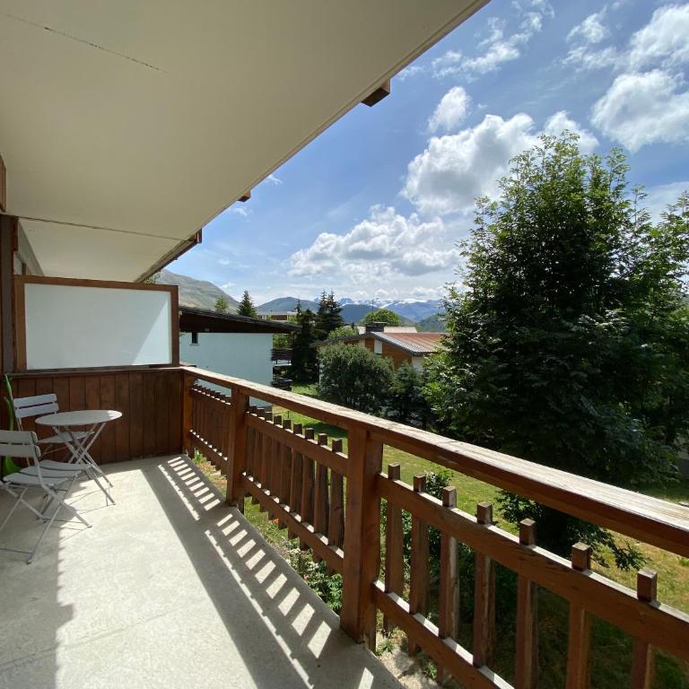 Alpe d Huez Houses - Les Castors - Magniifique nid pour 4 à 6 personnes - Appartement 2 Chambres Deluxe avec Balcon - 30