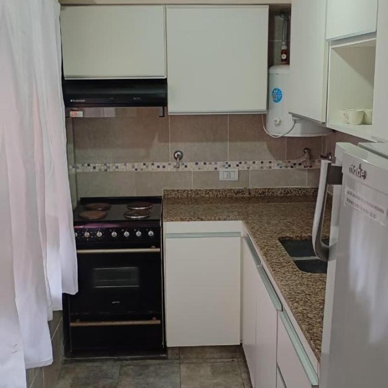 Yanel - One-Bedroom Premium Apartment with Ocean View - 3