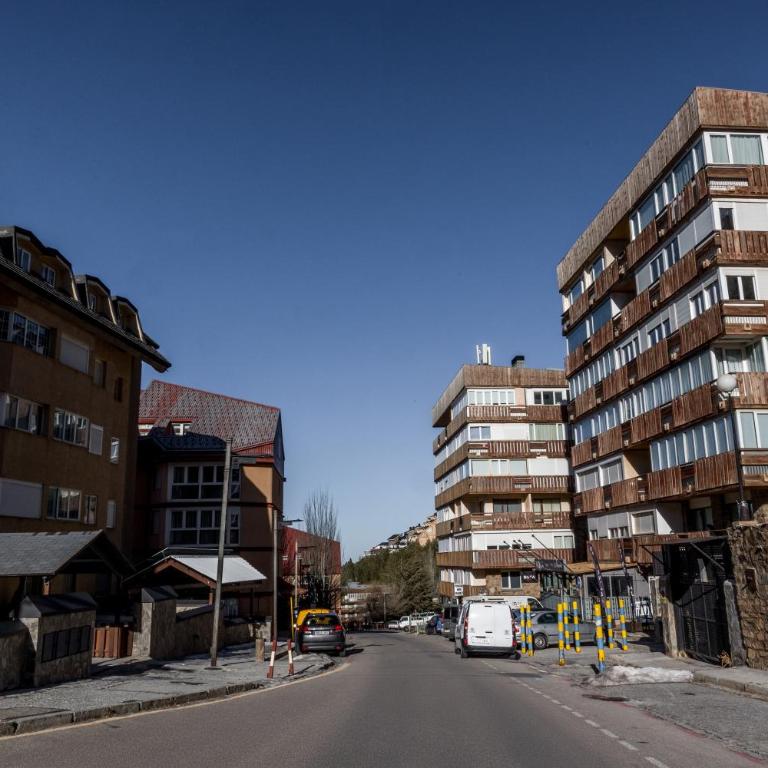 xxx - Apartamento de 2 dormitorios con vistas a la montaña - 1