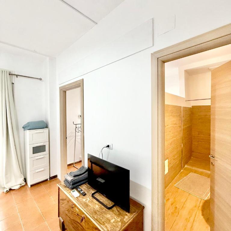 Puglia Low-Cost, Holiday Home - Quadruple Room with Private Bathroom - 4