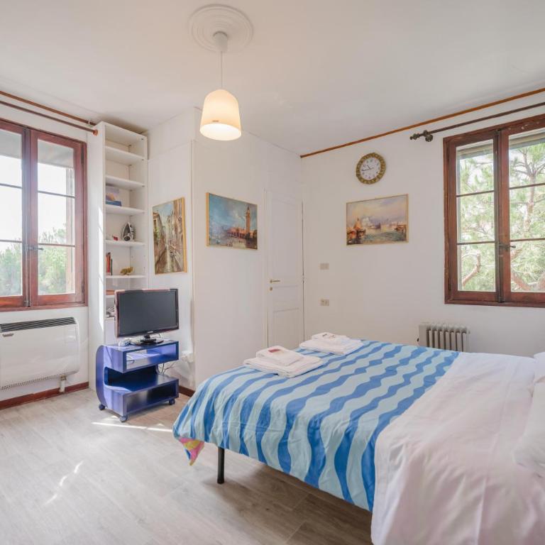 Lagoon View - 12 min to the Train Station - One-Bedroom Apartment - 16