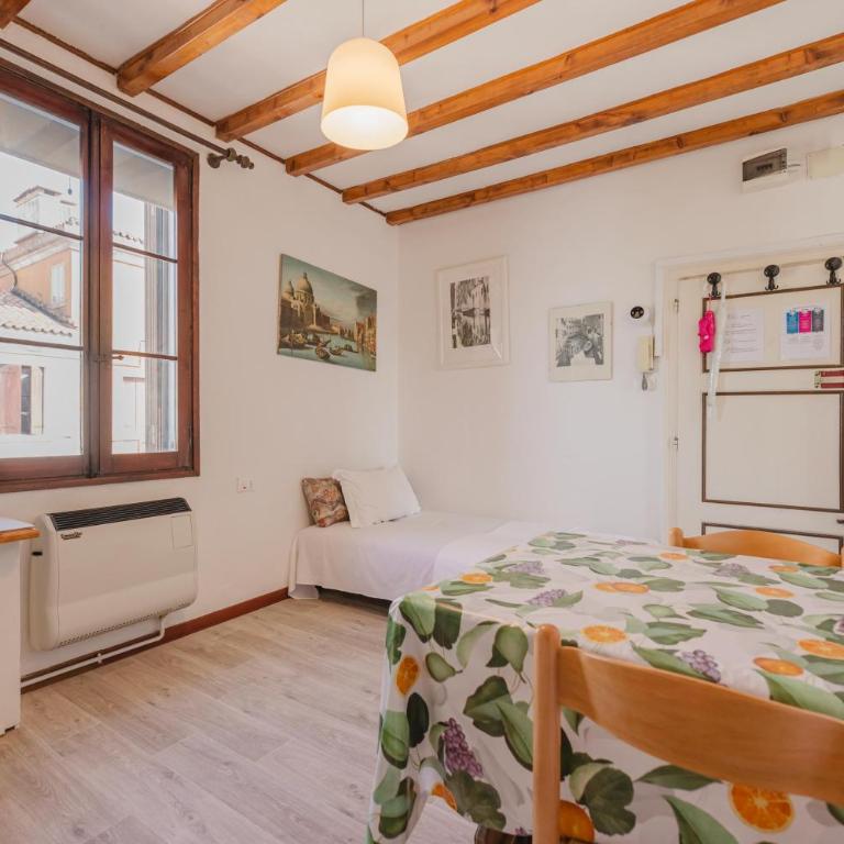 Lagoon View - 12 min to the Train Station - One-Bedroom Apartment - 20