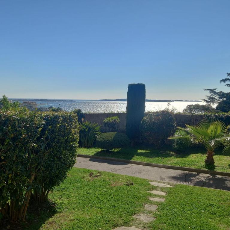 Cannes superbe appt 3 pces Wi-Fi Clim Piscine Vue sur les îles et les Paquebots - Appartement 2 Chambres - 11