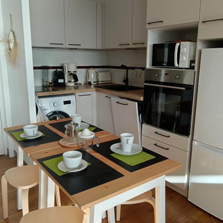 Cannes superbe appt 3 pces Wi-Fi Clim Piscine Vue sur les îles et les Paquebots - Appartement 2 Chambres - 18