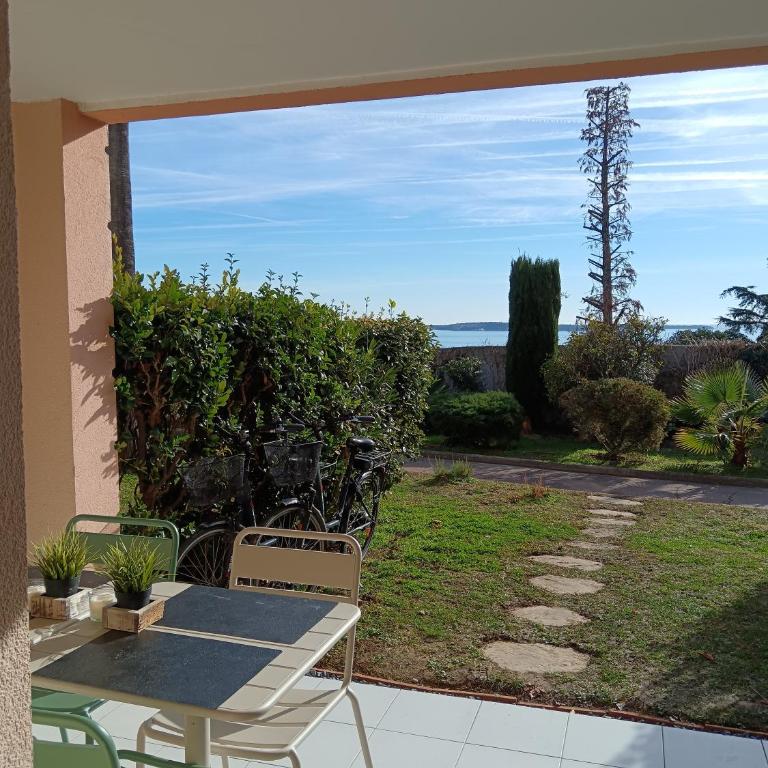 Cannes superbe appt 3 pces Wi-Fi Clim Piscine Vue sur les îles et les Paquebots - Appartement 2 Chambres - 10