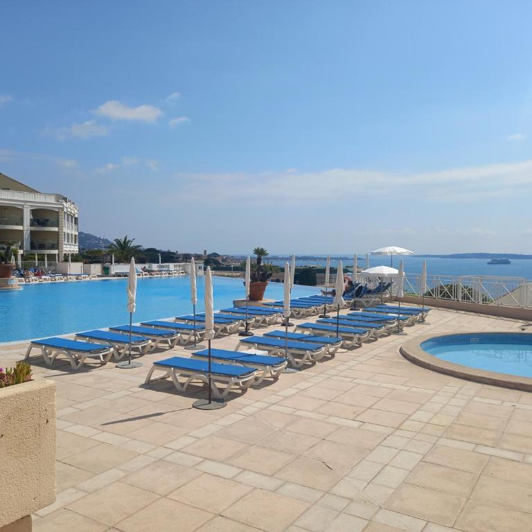 Cannes superbe appt 3 pces Wi-Fi Clim Piscine Vue sur les îles et les Paquebots - Appartement 2 Chambres - 6