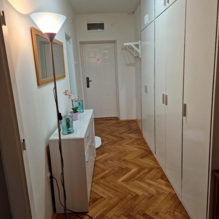 CENTAR - One-Bedroom Apartment - 3